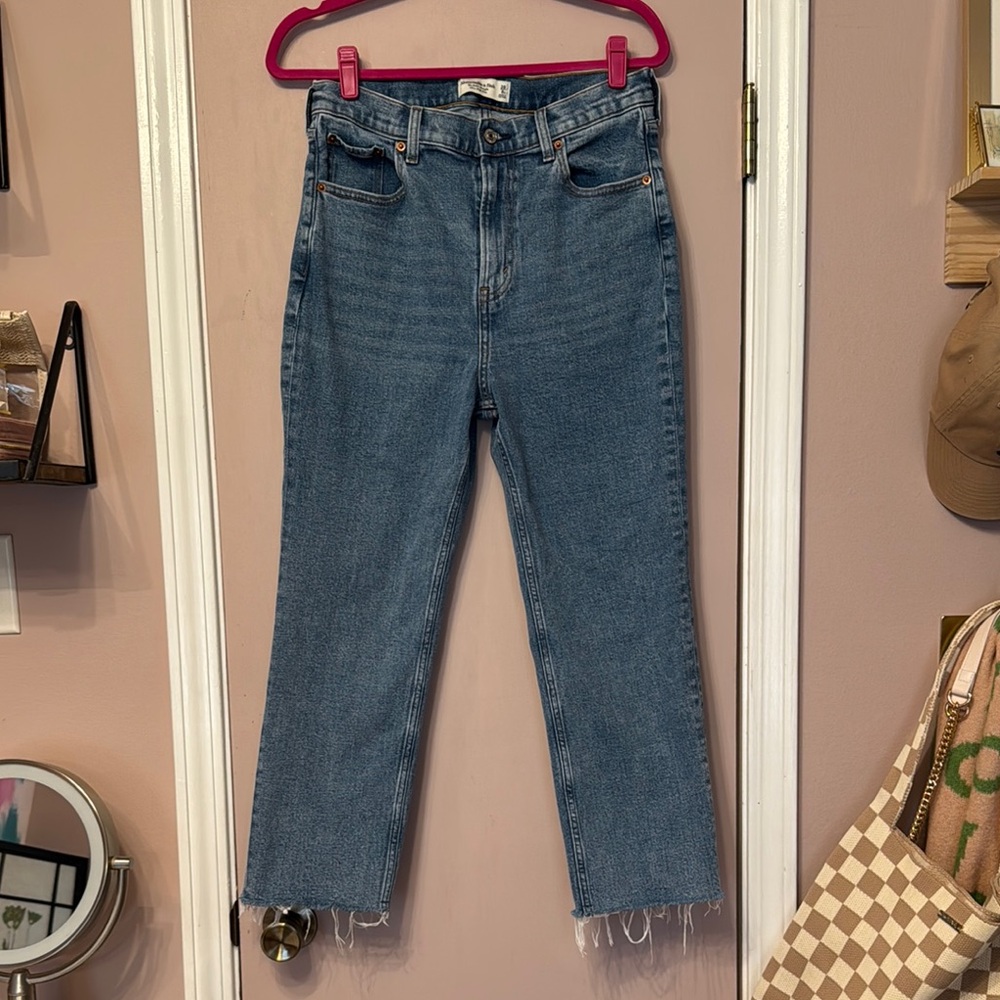 Abercrombie Ankle Straight Jeans